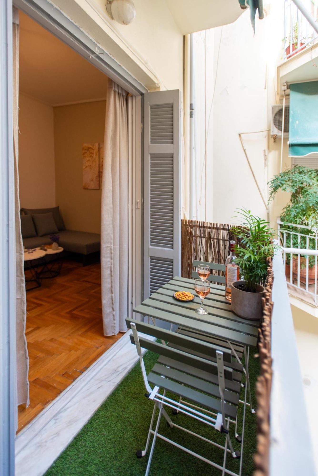 Relax Apartment Under Acropolis Aten Exteriör bild